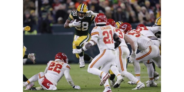 Les uniformes entièrement blancs des Kansas City Chiefs ne mènent pas à des matchs gagnants